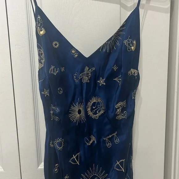 Realisation Par Zodiac 100% Silk Midi Dress - Picture 6 of 9